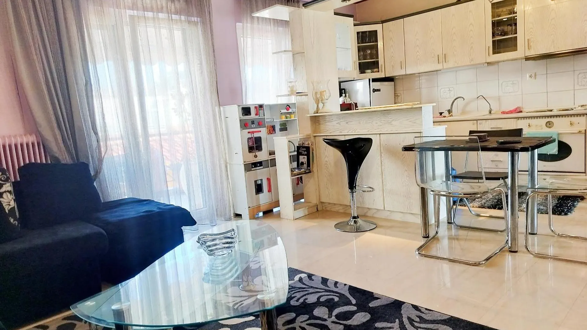 Castleview 2Br Welcome Stay Spacious Lux Apartment سالونيك اليونان